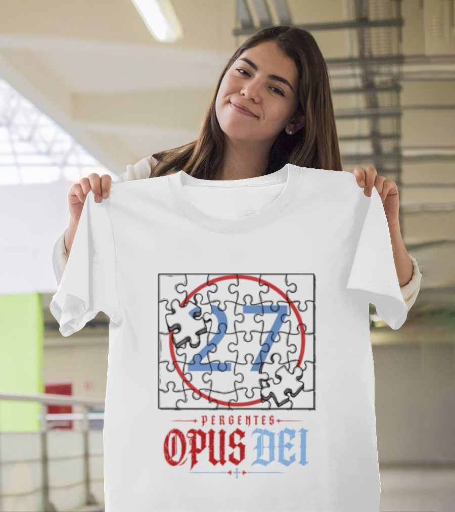 Pergentes Opus Dei 27 Puzzle T-Shirt