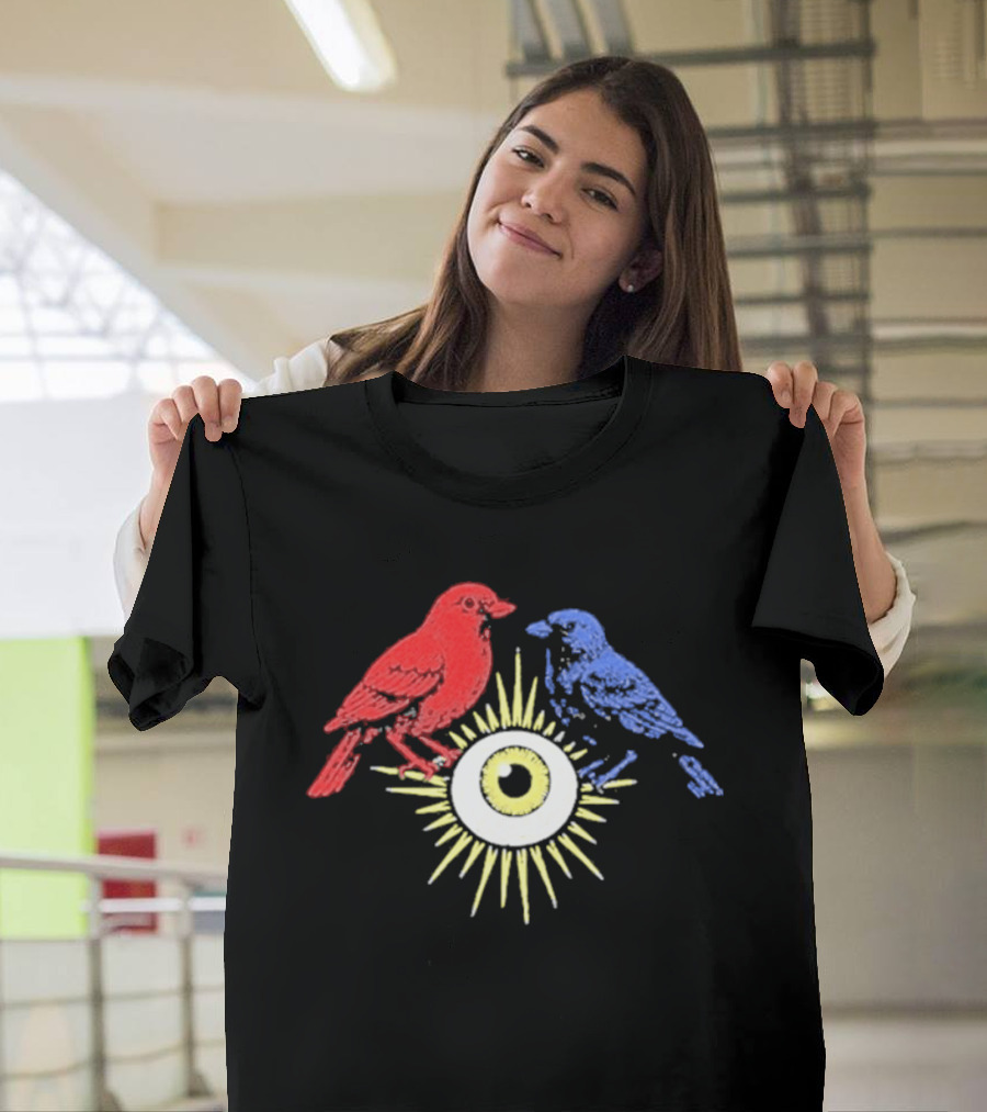 Upchurch Creeker III Red Blue Birds Sun Eye Motif T-Shirt