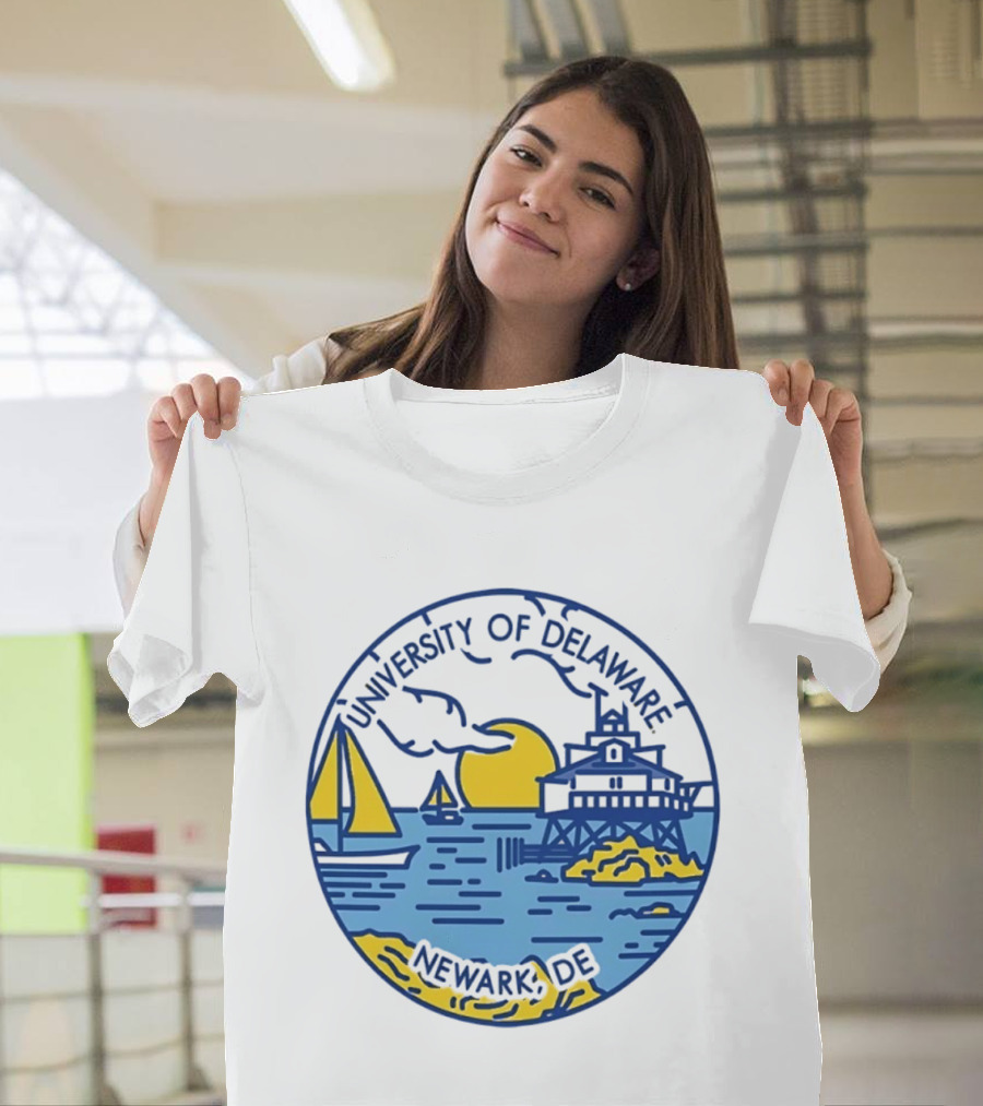 University Of Delaware Newark DE Scenic Coastal Sunset T-Shirt
