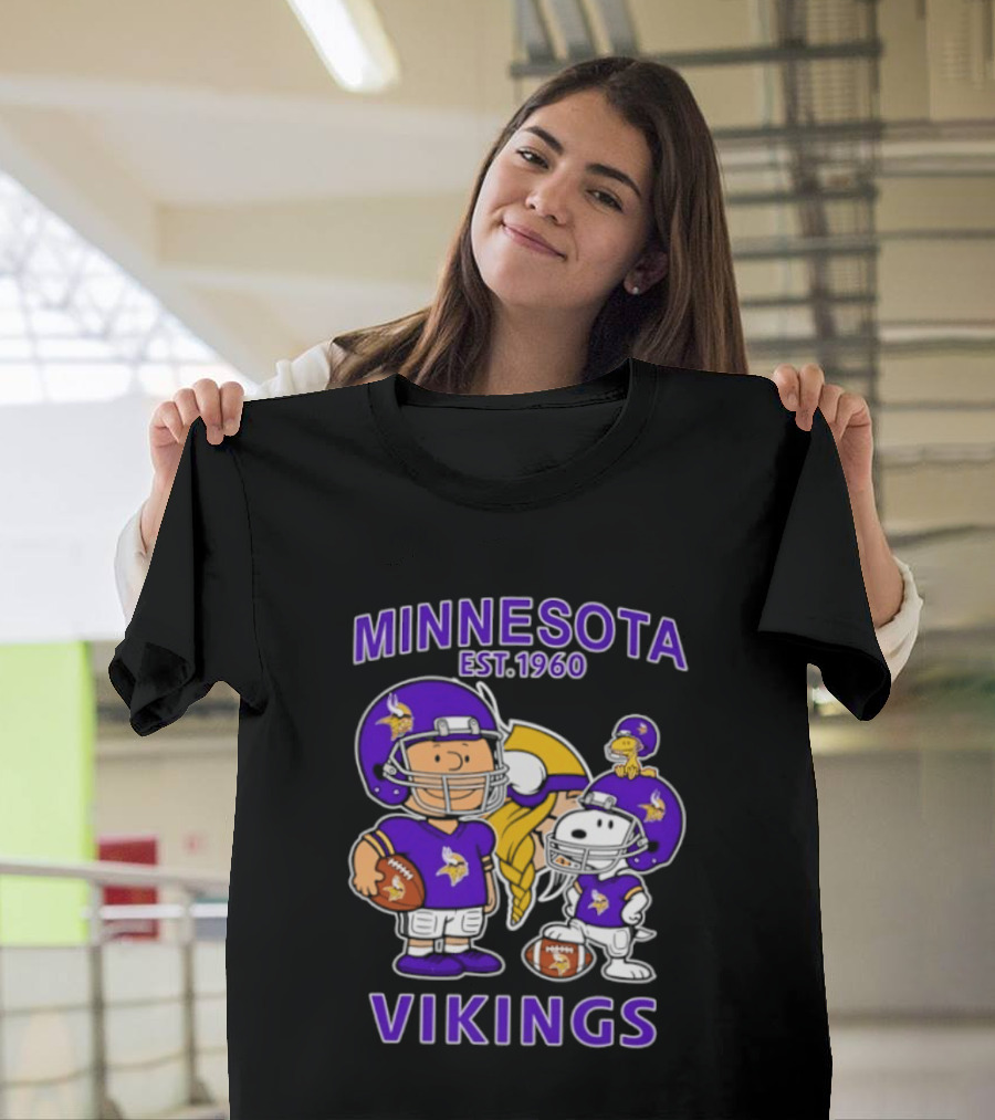 Minnesota Vikings Snoopy Charlie Brown Woodstock Est 1960 Football Team Fan Gear T-Shirt