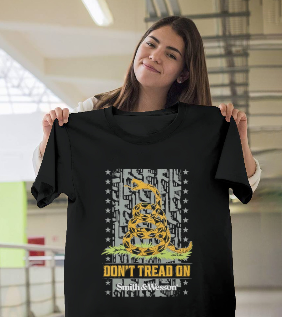 Don't Tread On Me Smith And Wesson Gadsden Flag Coiled Snake T-Shirt