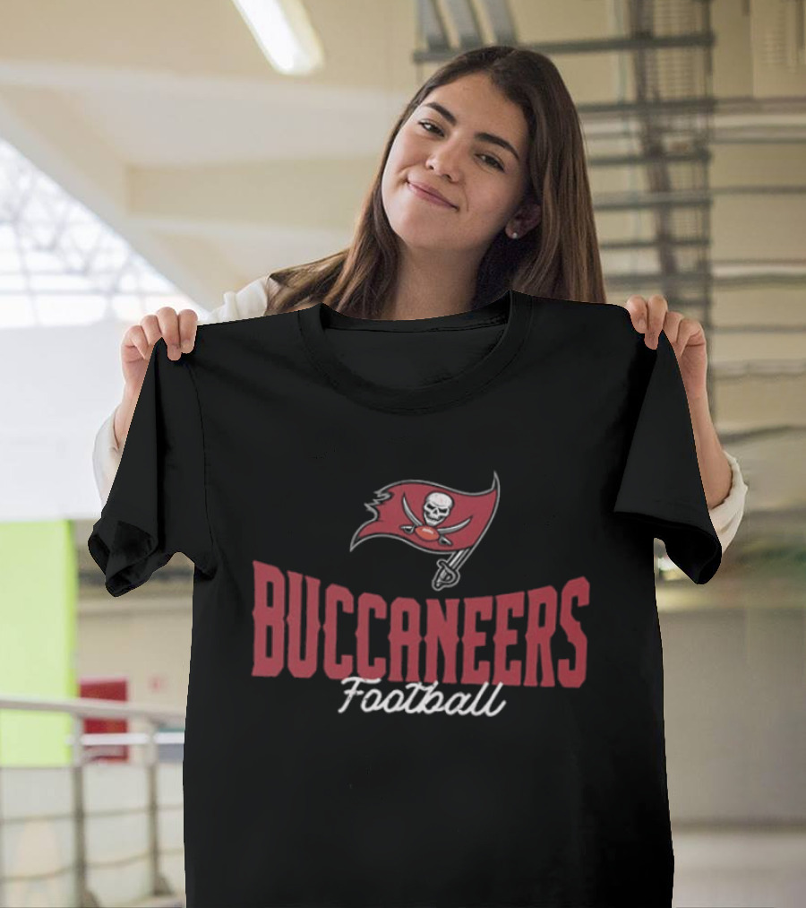 Tampa Bay Buccaneers Football 1976 NFC South Vintage Style Buccaneers Flag T-Shirt