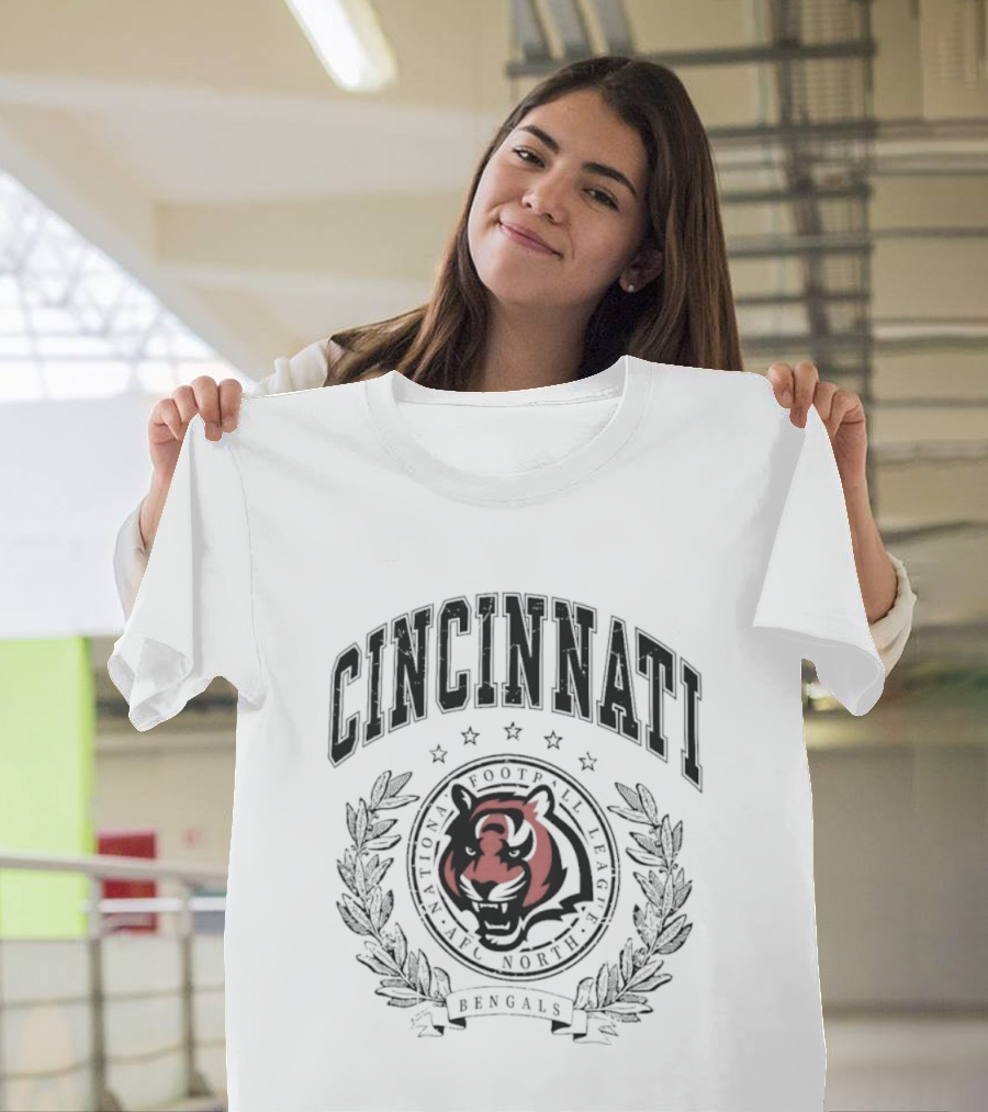 Cincinnati Tigers Football Badge Bengals NFL National Football League AFC North T-Shirt