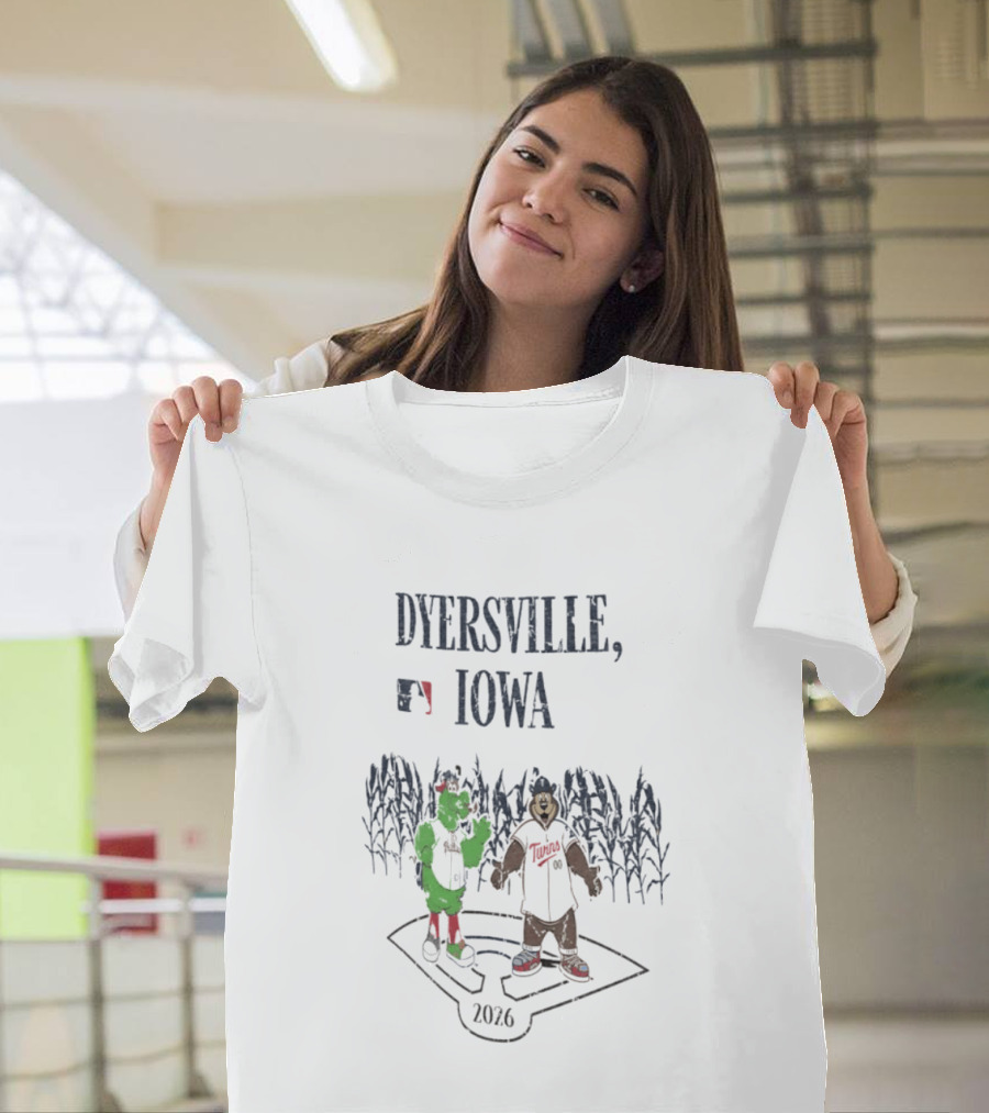 Dyersville Iowa 2026 MLB Philadelphia Phillies Vs Minnesota Twins Phillie Phanatic T.C. Bear Field Of Dreams T-Shirt