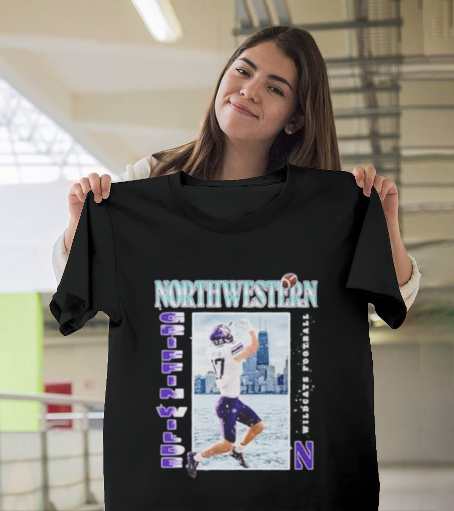 Northwestern Wildcats Football Griffin Wilde No 17 Chicago Skyline T-Shirt