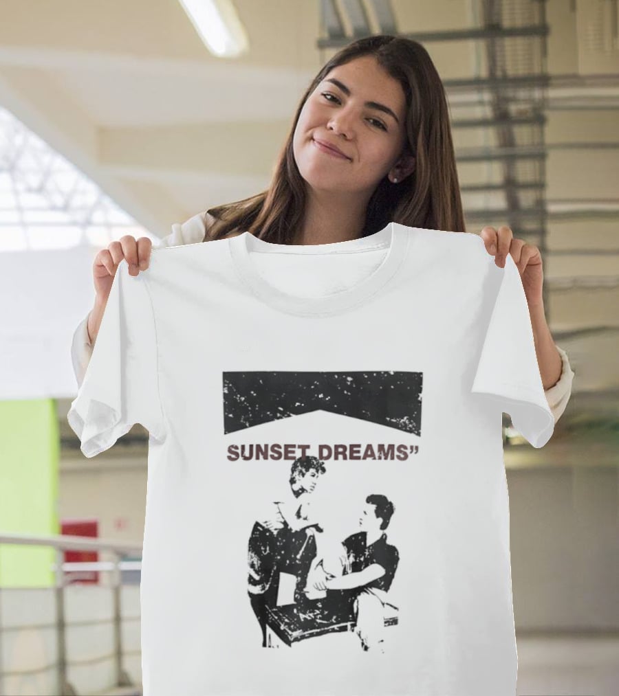 SUNSET DREAMS Streetwear T-Shirt
