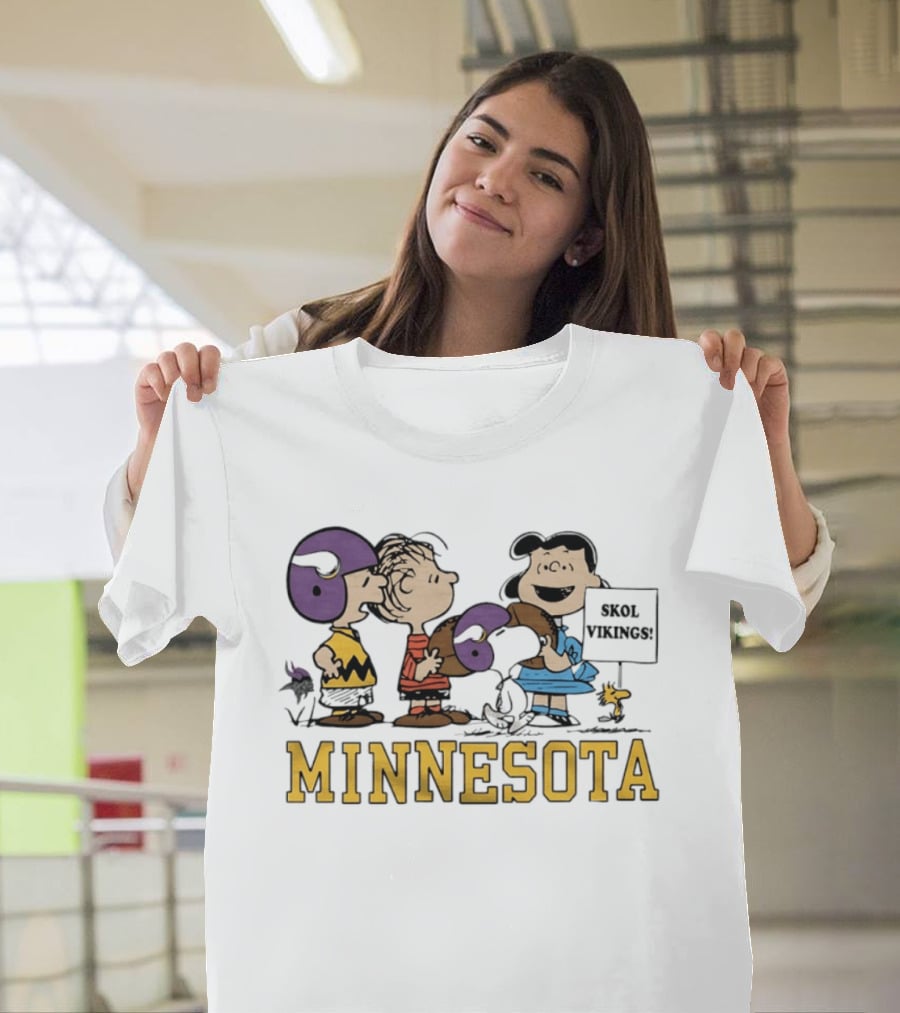 Minnesota Vikings Peanuts Skol Vikings Linus Lucy Woodstock Charlie Brown T-Shirt