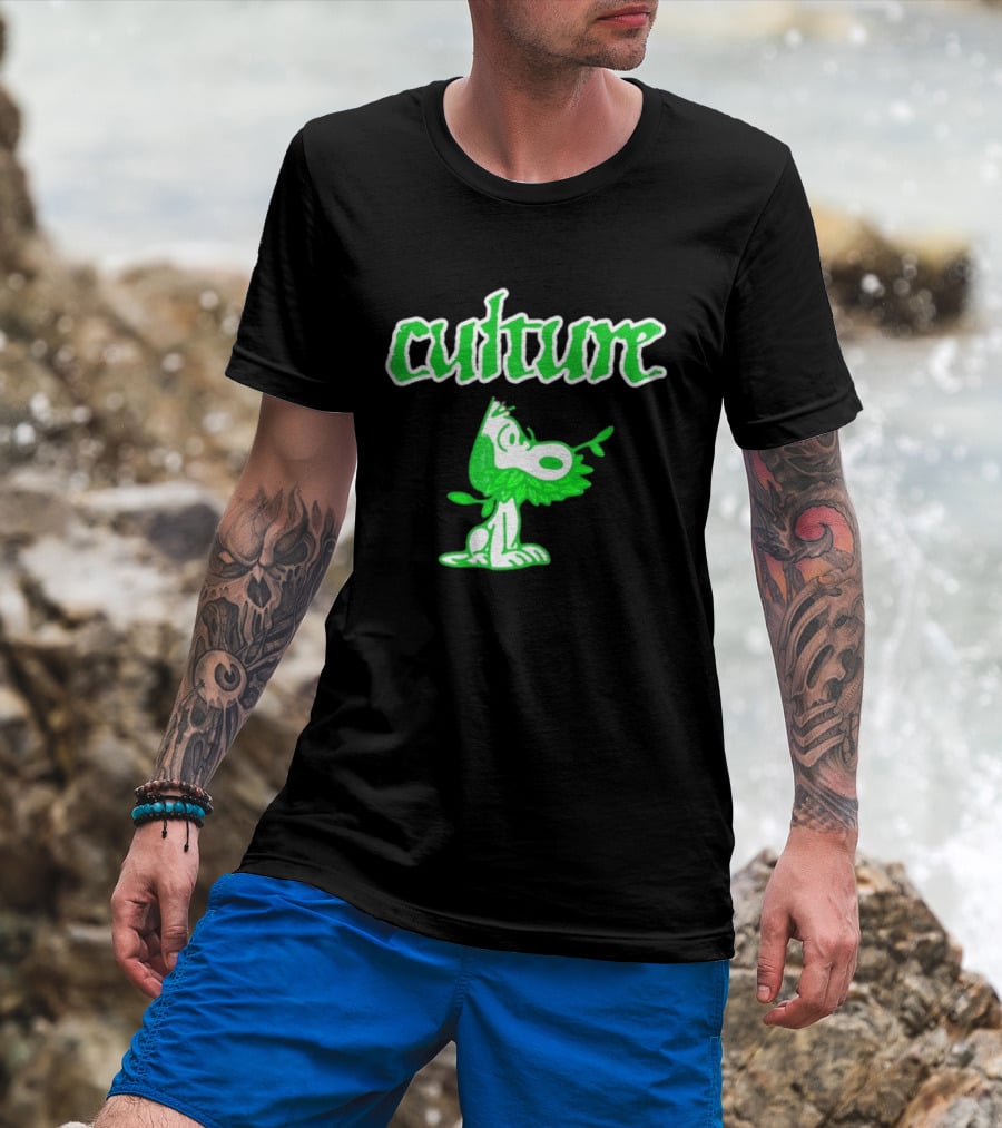 Culture Snoopy Peanuts Dog Leaf Crown T-Shirt
