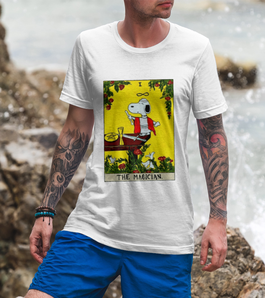 Snoopy Peanuts The Magician Tarot Card T-Shirt