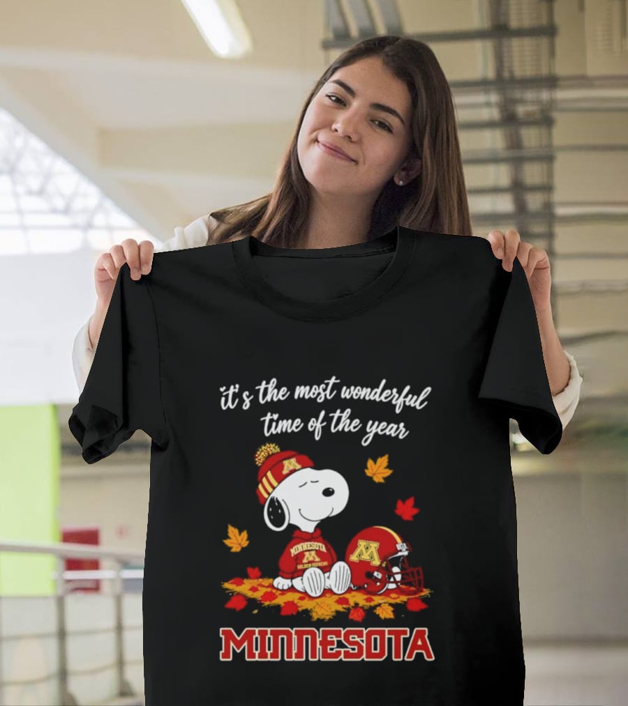 Minnesota Golden Gophers Snoopy Fall Autumn Leaves It's The Most Wonderful Time Of The Year T-Shirt