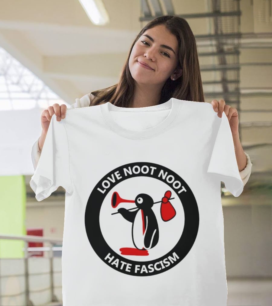 Love Noot Noot Hate Fascism Penguin Carrying Red Bag T-Shirt