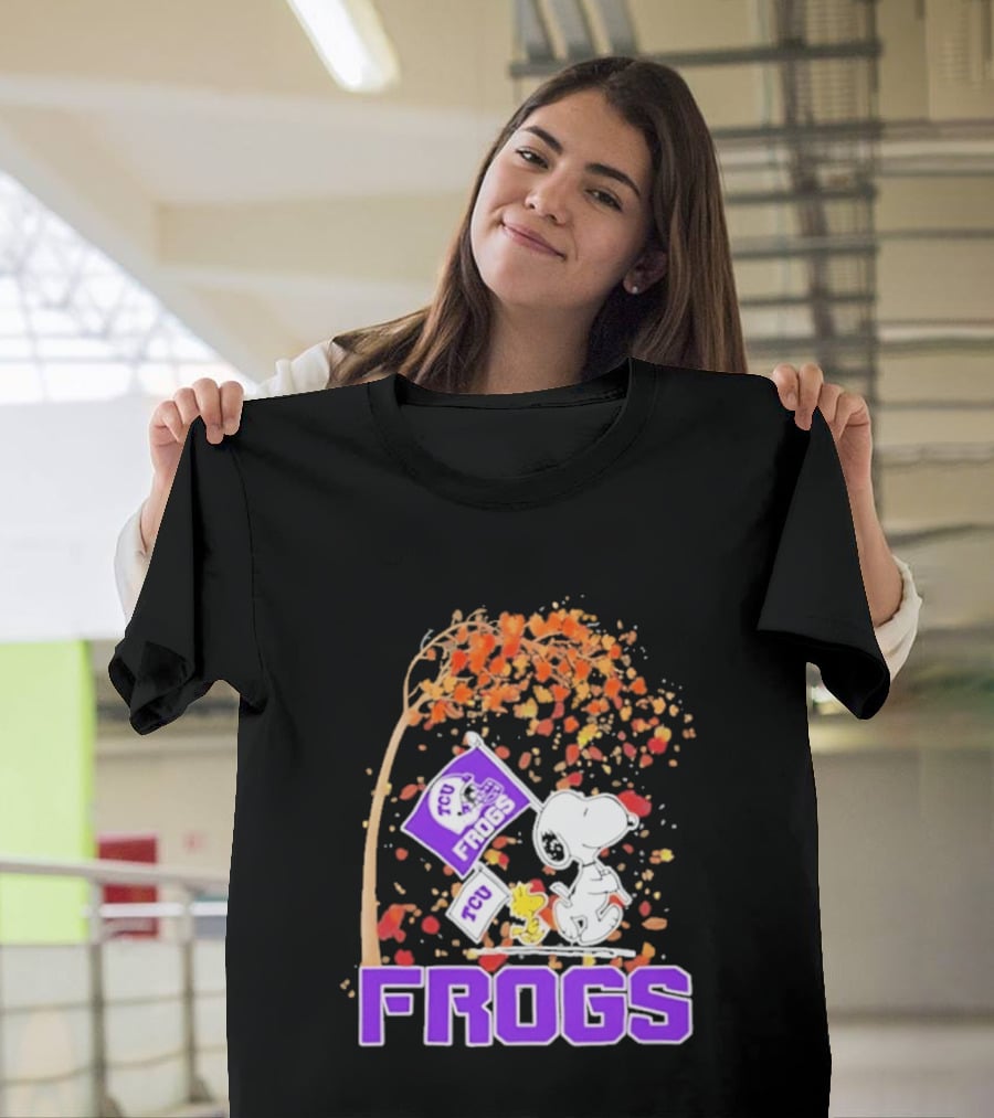 TCU Horned Frogs Snoopy Peanuts Fall Leaves T-Shirt