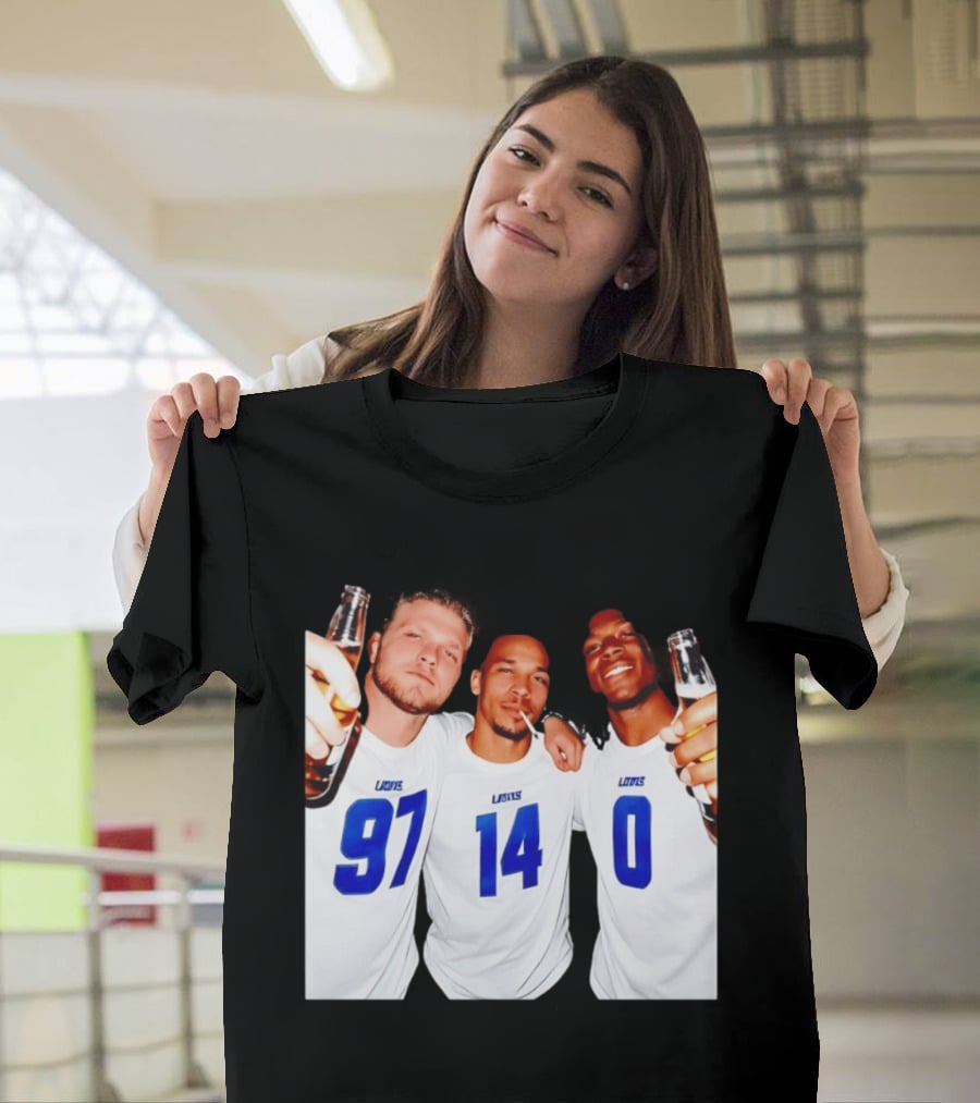 Detroit Lions Aidan Hutchinson Amon Ra St. Brown Jahmyr Gibbs Holding Beer Bottles Smoking Celebration T-Shirt