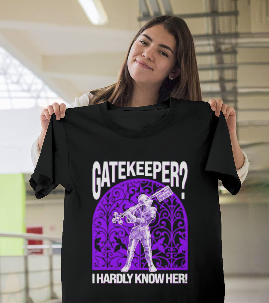 Gatekeeper I Hardly Know Her Knight In Armor Key Sword Purple T-Shirt