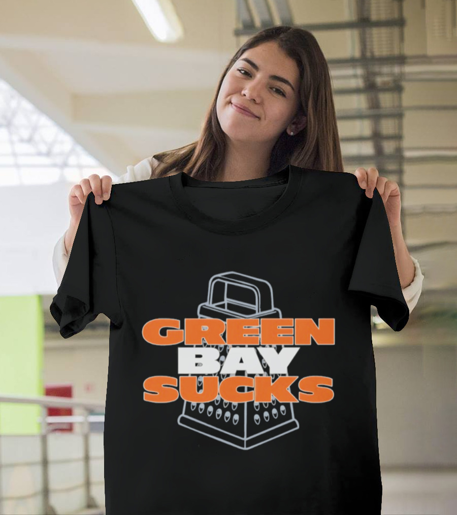 Chicago Bears Green Bay Sucks Cheese Grater T-Shirt
