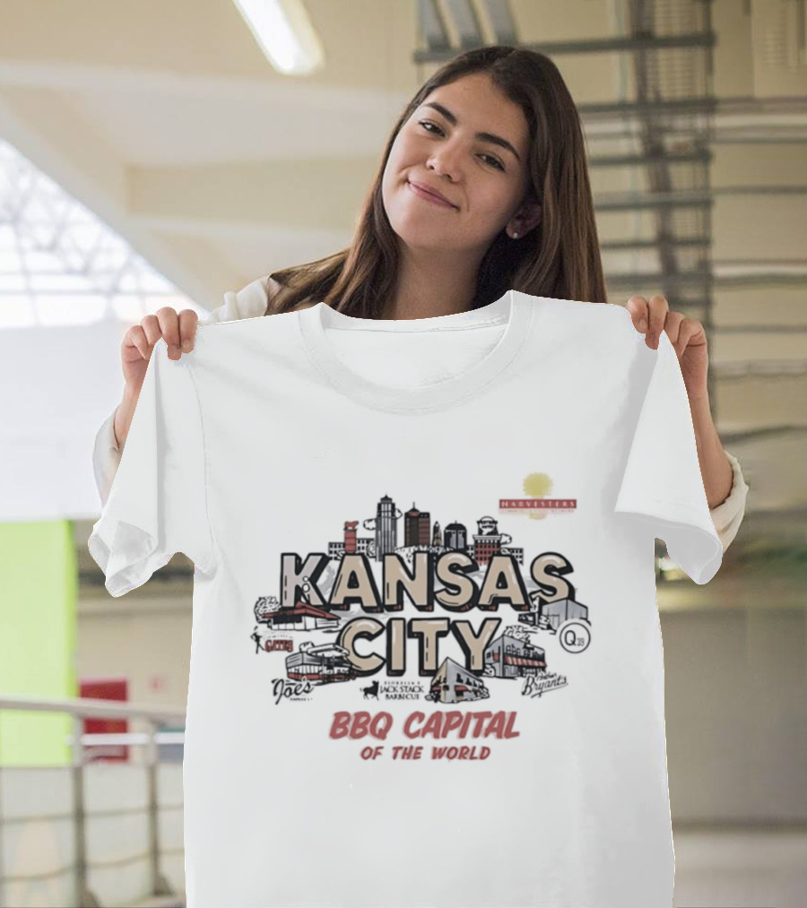 Kansas City BBQ Capital Of The World Skyline Retro Sun T-Shirt