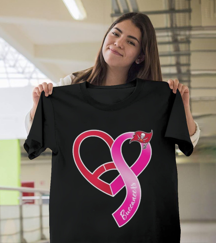 Tampa Bay Buccaneers Heart Ribbon Breast Cancer Awareness 2026 Flag T-Shirt