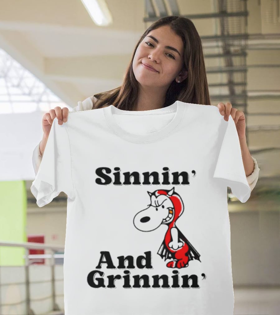 Sinnin' And Grinnin' Snoopy Devil Peanuts Cartoon T-Shirt
