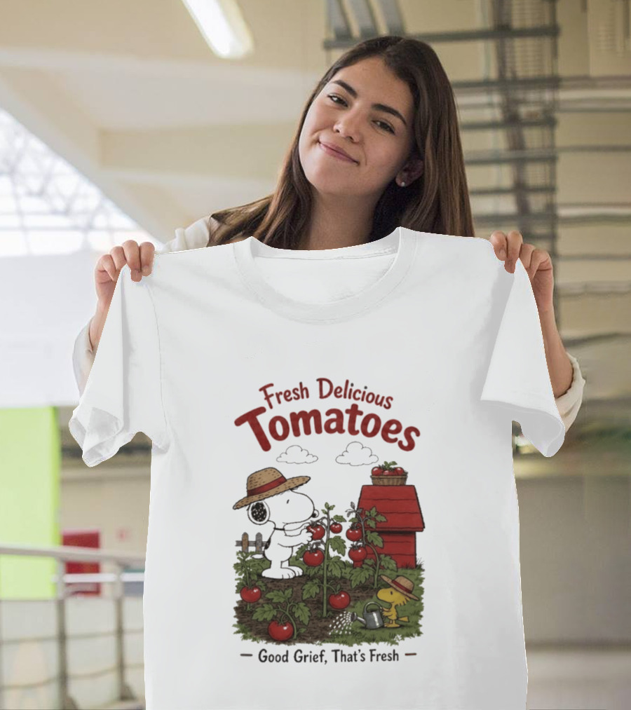 Snoopy Fresh Delicious Tomatoes Good Grief That's Fresh Garden Scene T-Shirt