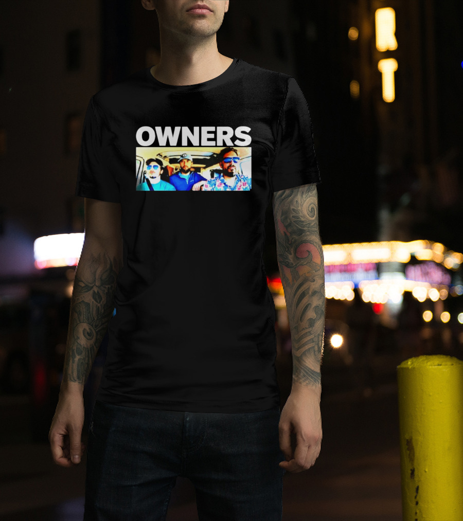 Owners Van Life Road Trip Friends Adventure Travel T-Shirt