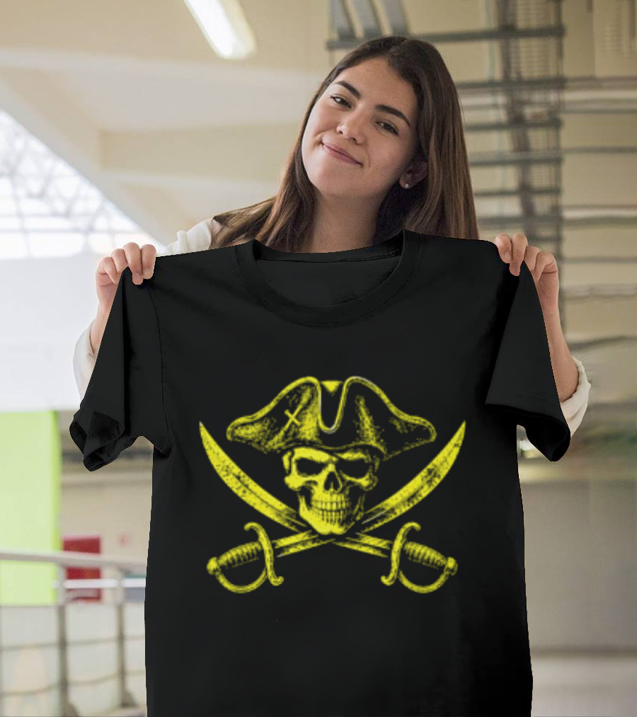 Pirate Skull Crossed Swords Crossbones Yellow T-Shirt