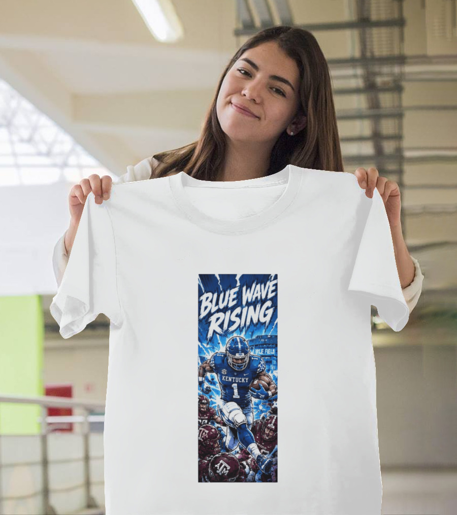 Blue Wave Rising 2026 Kentucky Wildcats Running Back Kyle Field Football Action T-Shirt