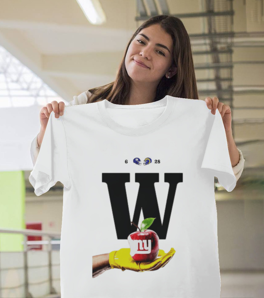 Los Angeles Rams W Over New York Giants Big Apple Victory T-Shirt