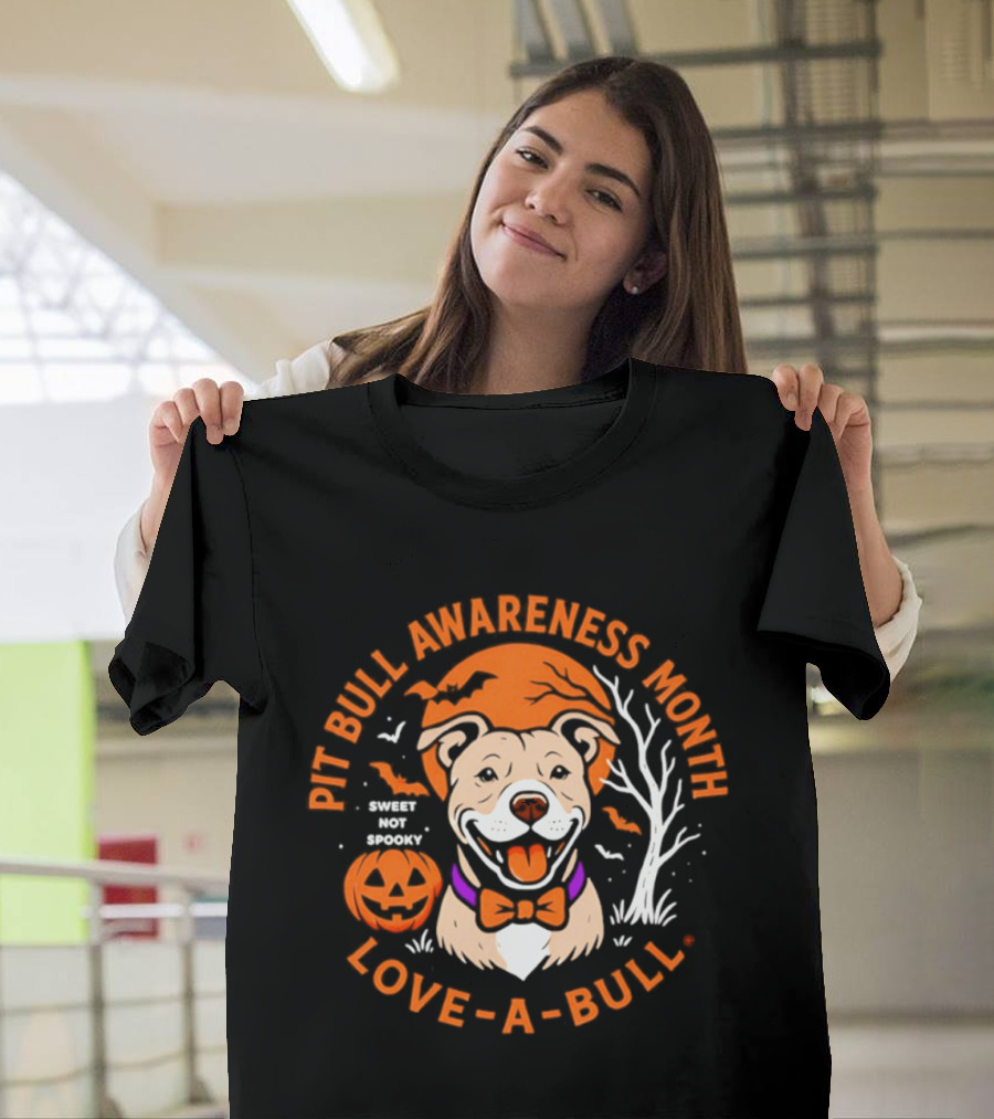 Pit Bull Awareness Month Love A Bull Halloween Pumpkin T-Shirt