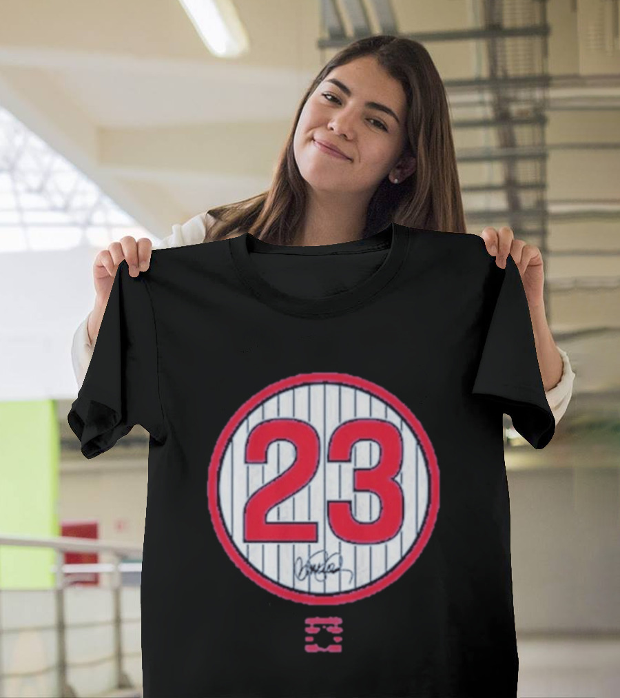 Ryne Sandberg 23 MLB Legend Signature T-Shirt