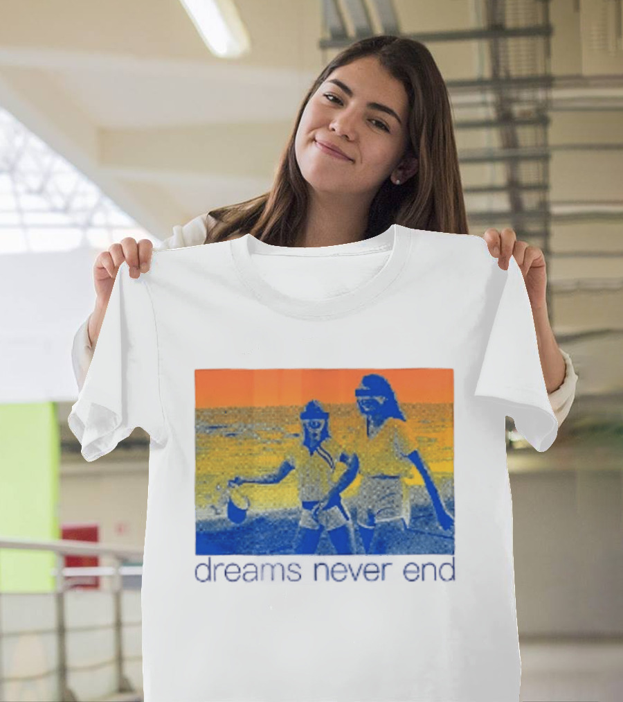 Dreams Never End DFA Records New York City Retro Beach Scene T-Shirt