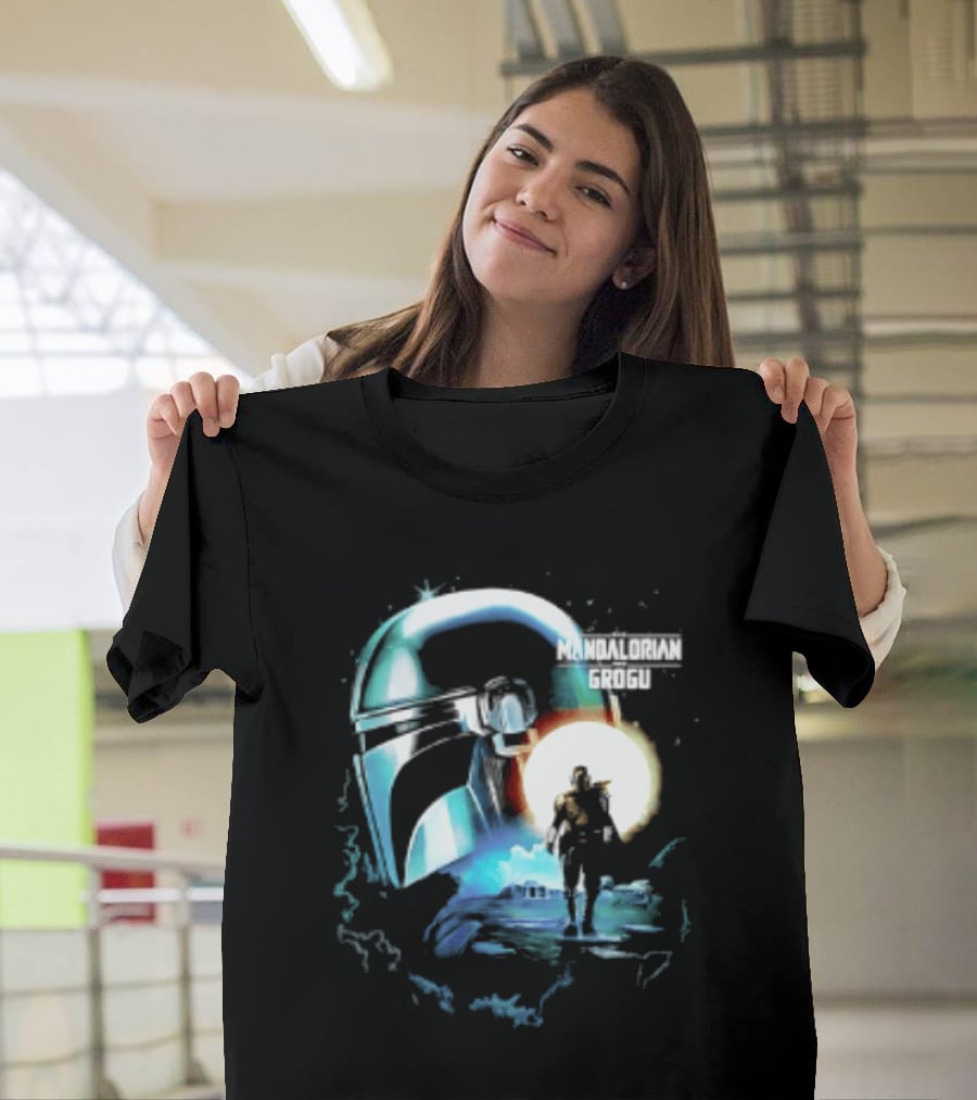 The Mandalorian And Grogu Helmet Silhouette Star Wars Disney Plus Series T-Shirt