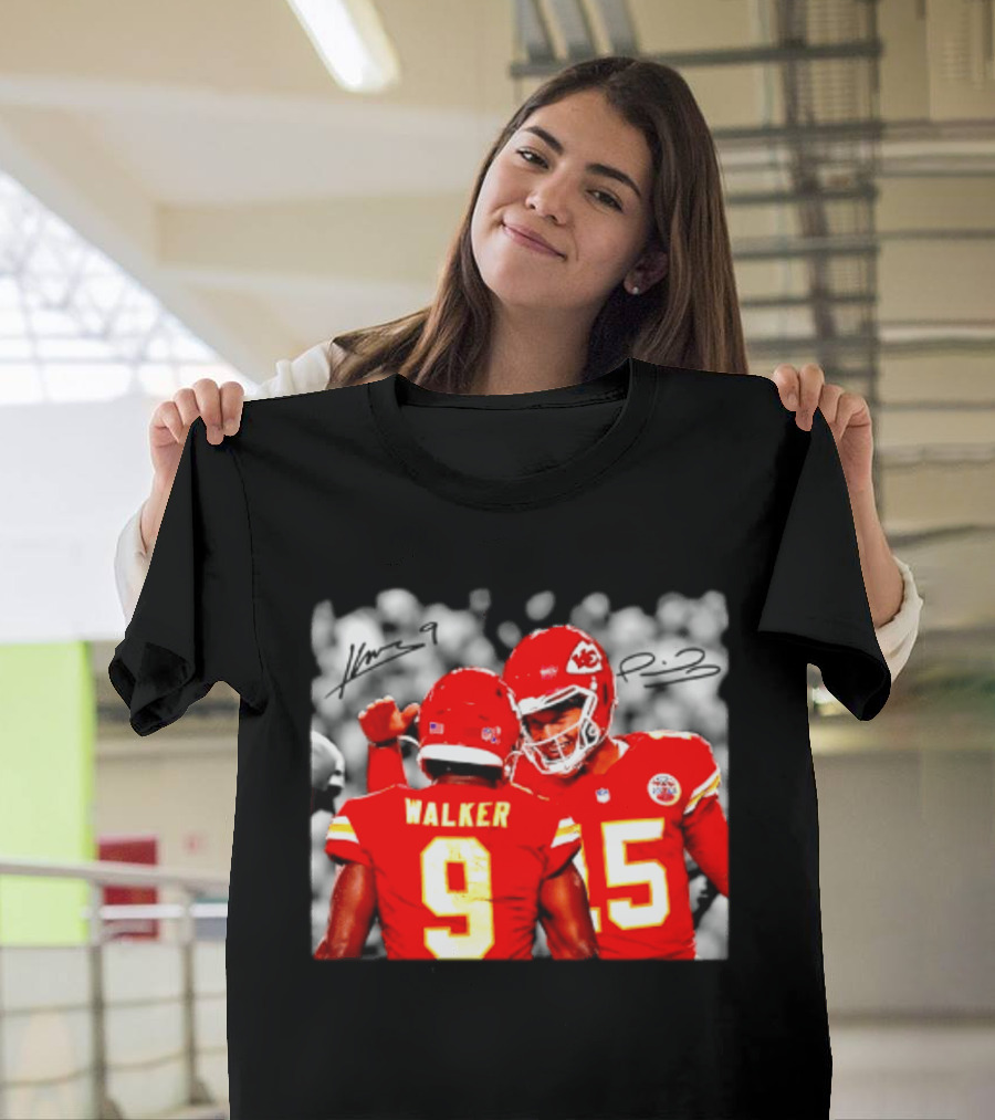 Patrick Mahomes Kenneth Walker III Kansas City Chiefs Player Signatures T-Shirt