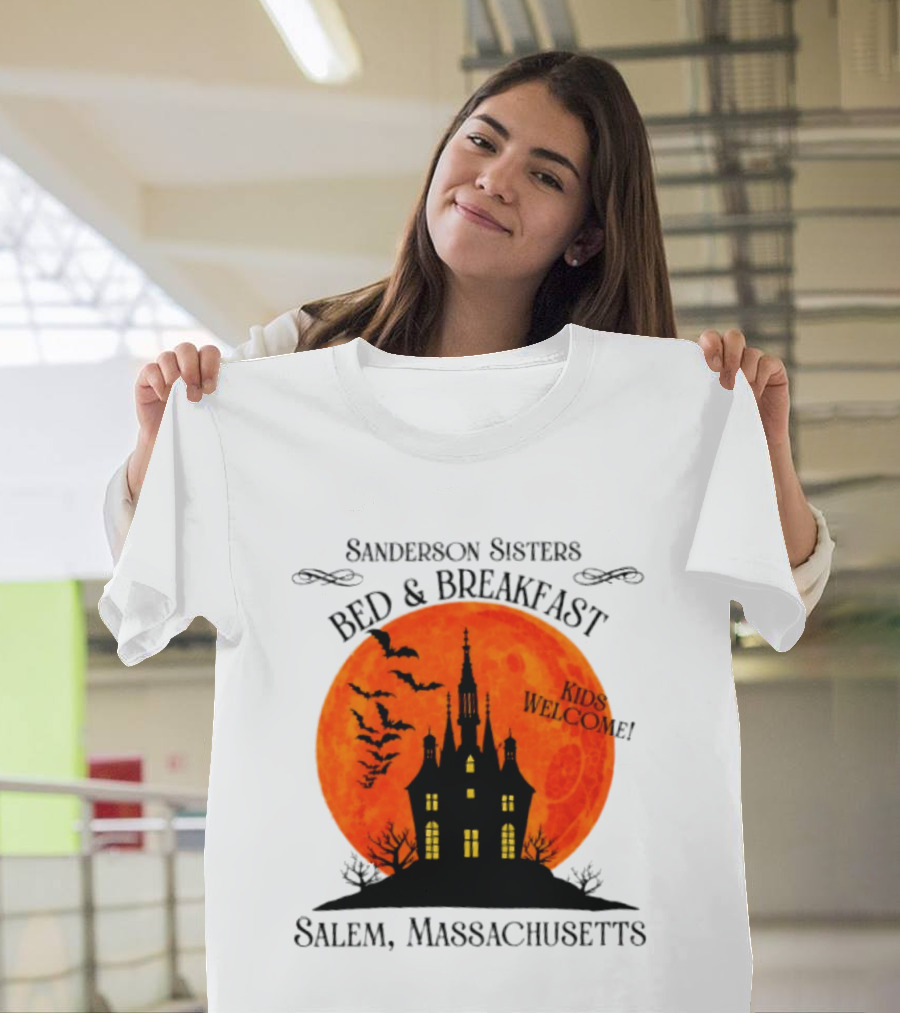 Sanderson Sisters Bed And Breakfast Kids Welcome Salem Massachusetts Halloween Bats Haunted House T-Shirt
