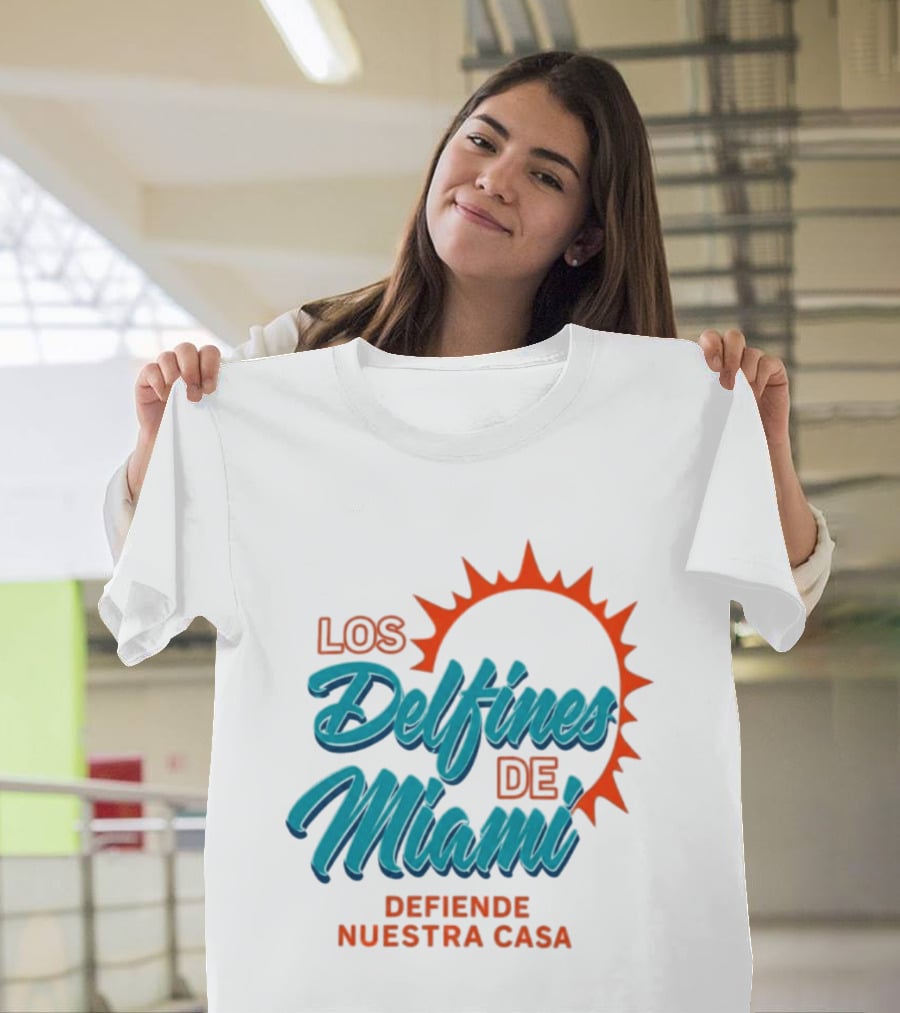 Los Delfines De Miami Defiende Nuestra Casa Solar T-Shirt