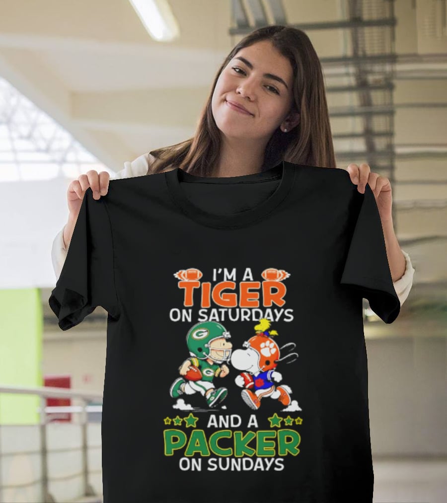 Clemson Tigers Fan On Saturdays Green Bay Packers Supporter On Sundays Football Peanuts T-Shirt