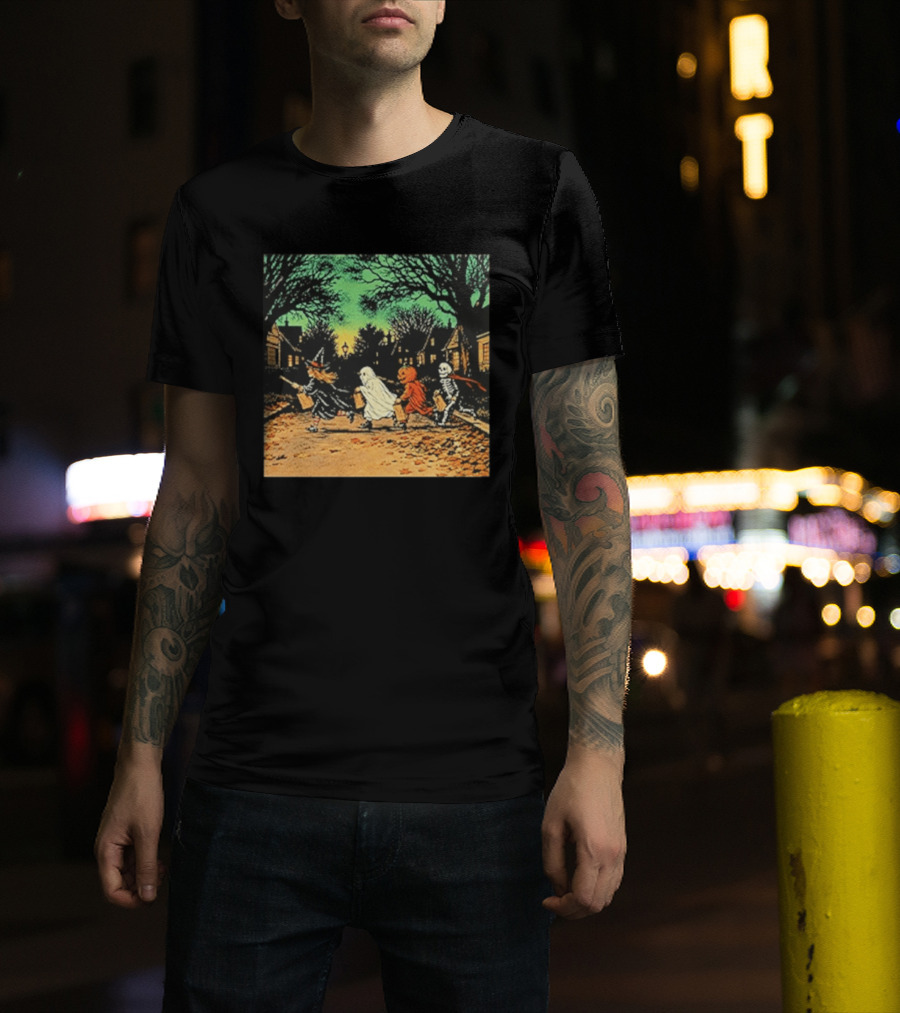 Trick Or Treat Witch Ghost Pumpkin Skeleton Halloween Scene T-Shirt