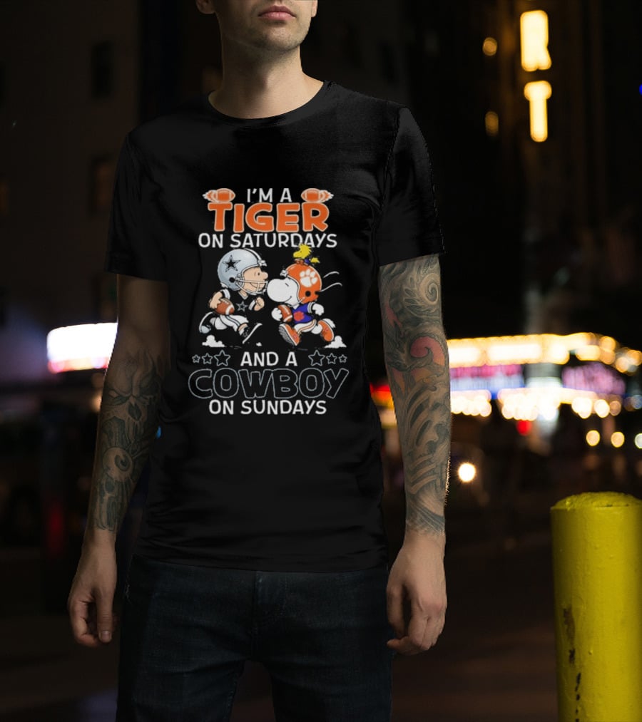 I'm A Tiger On Saturdays And A Cowboy On Sundays Charlie Brown And Snoopy Football T-Shirt