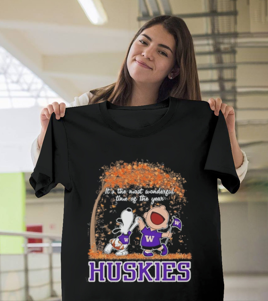 Washington Huskies Snoopy Charlie Brown Autumn 2026 Most Wonderful Time T-Shirt
