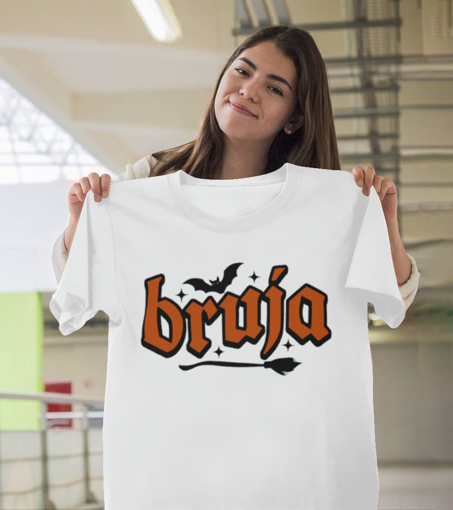Bruja Badass Mexicans Halloween Witch Bat Broomstick Magic T-Shirt