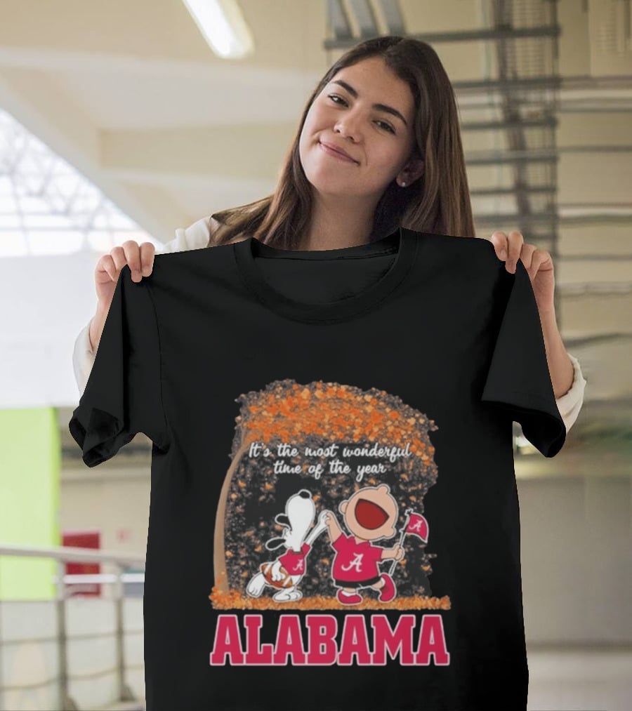 Alabama Crimson Tide Snoopy Charlie Brown It's The Most Wonderful Time Of The Year T-Shirt