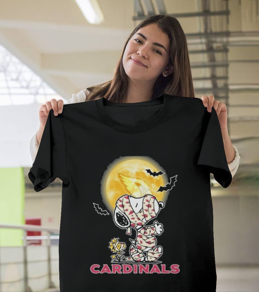 Arizona Cardinals Snoopy Woodstock Halloween Holiday 2026 Moon Bats T-Shirt
