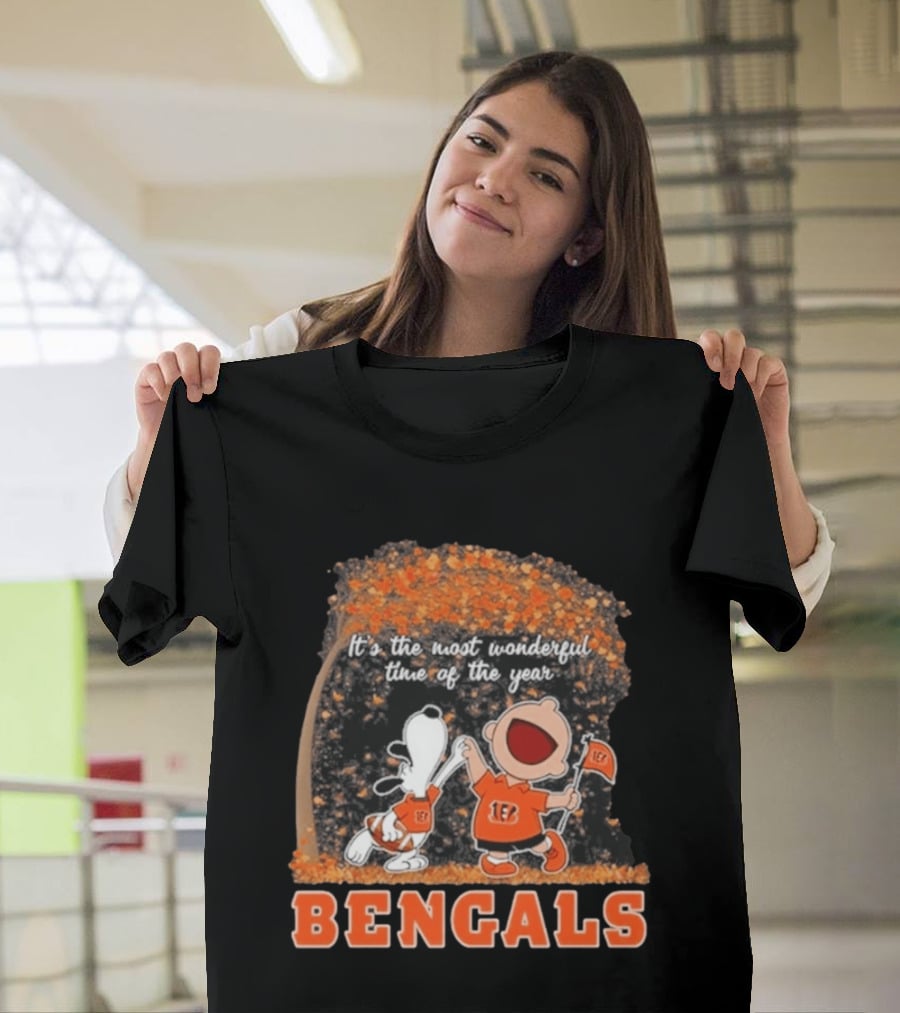 Cincinnati Bengals Snoopy Charlie Brown 2026 Most Wonderful Time T-Shirt