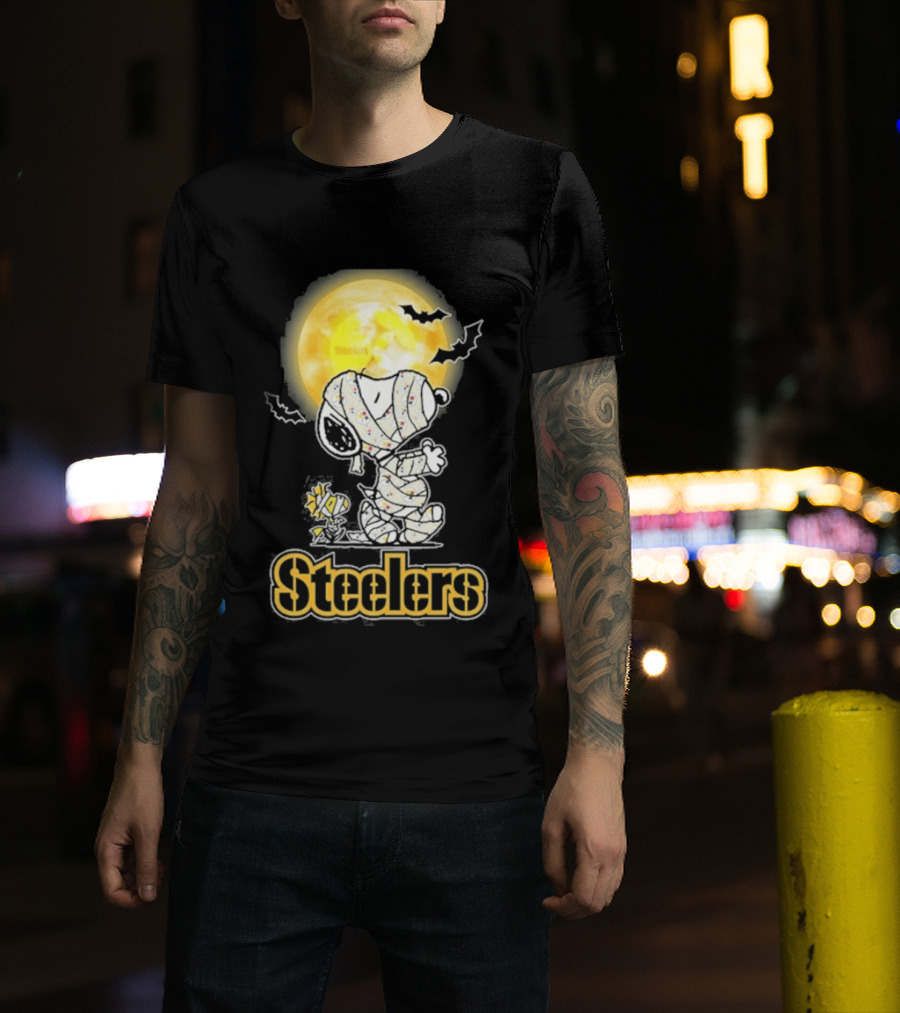 Pittsburgh Steelers Snoopy Halloween 2026 Holiday T-Shirt