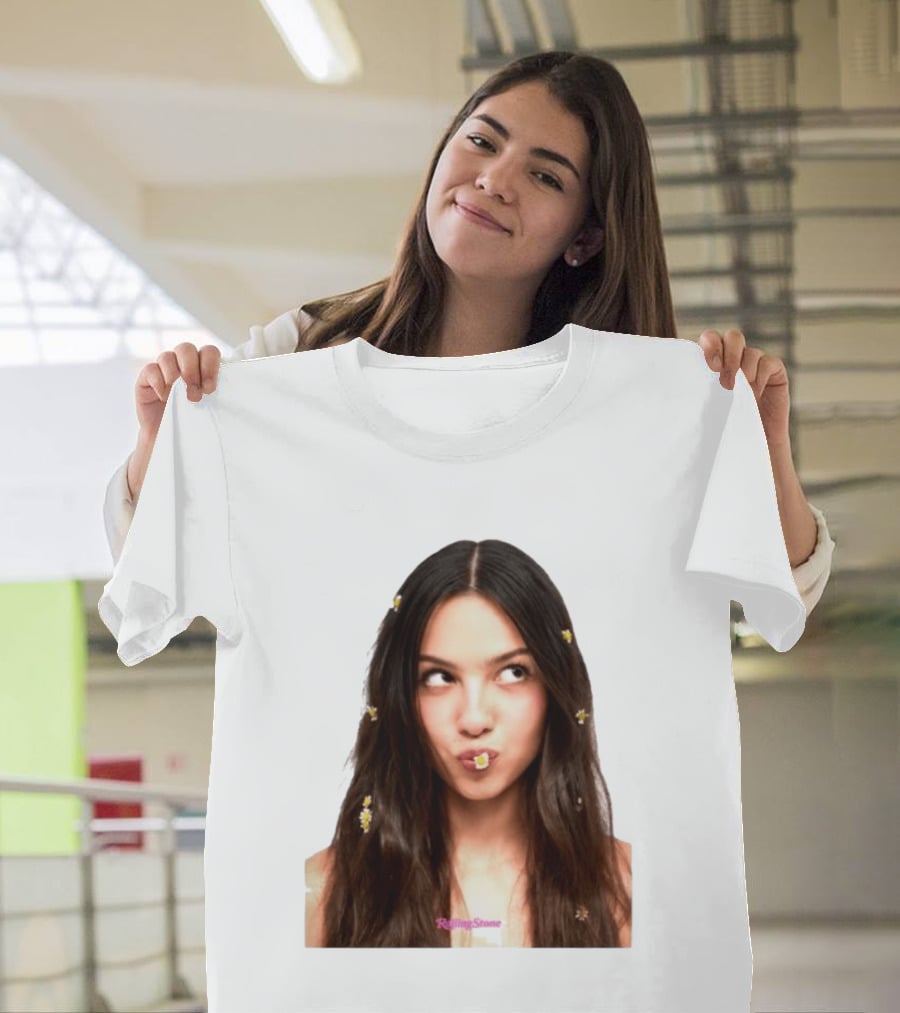 Olivia Rodrigo Rolling Stone Digital Exclusive Photo With Daisy Accents T-Shirt