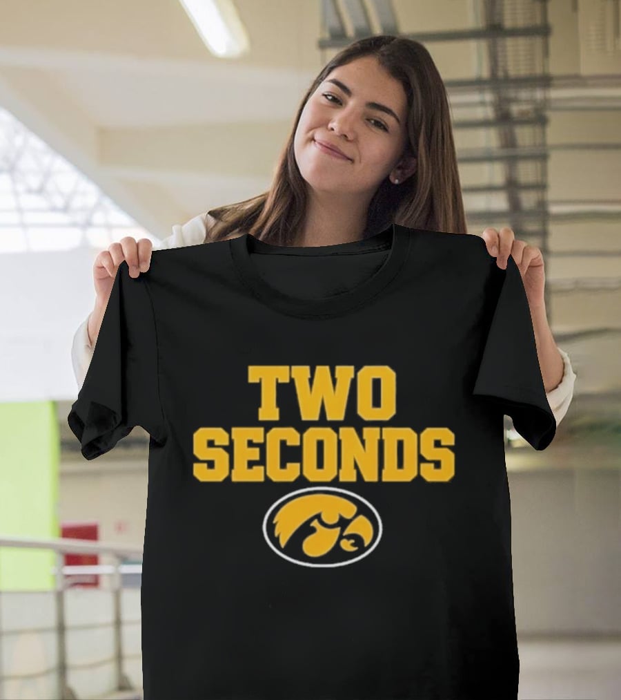 Iowa Hawkeyes Two Seconds Game Winning Final Play NCAA 2026 T-Shirt