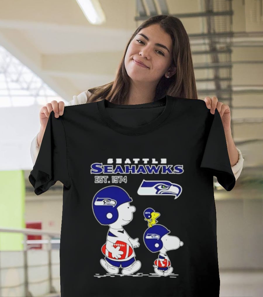 Seattle Seahawks Peanuts Snoopy Charlie Brown Est 1974 NFL T-Shirt