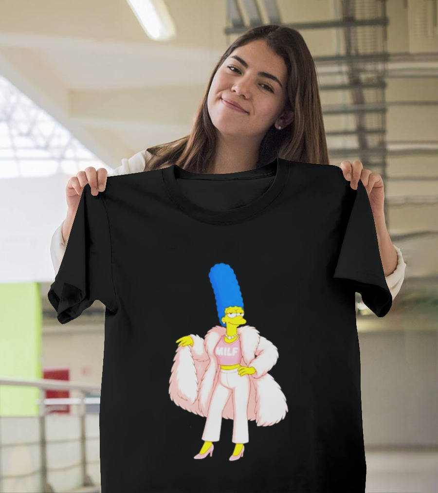 Marge Simpson Milf Pink Fur Coat The Simpsons Cartoon Iconic Character Fashion T-Shirt