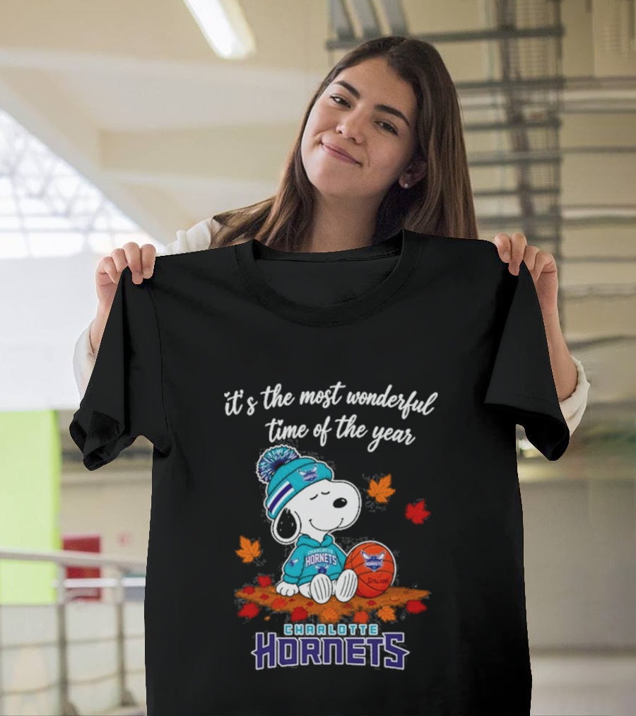 Charlotte Hornets Snoopy Autumn Football Most Wonderful Time Of The Year T-Shirt