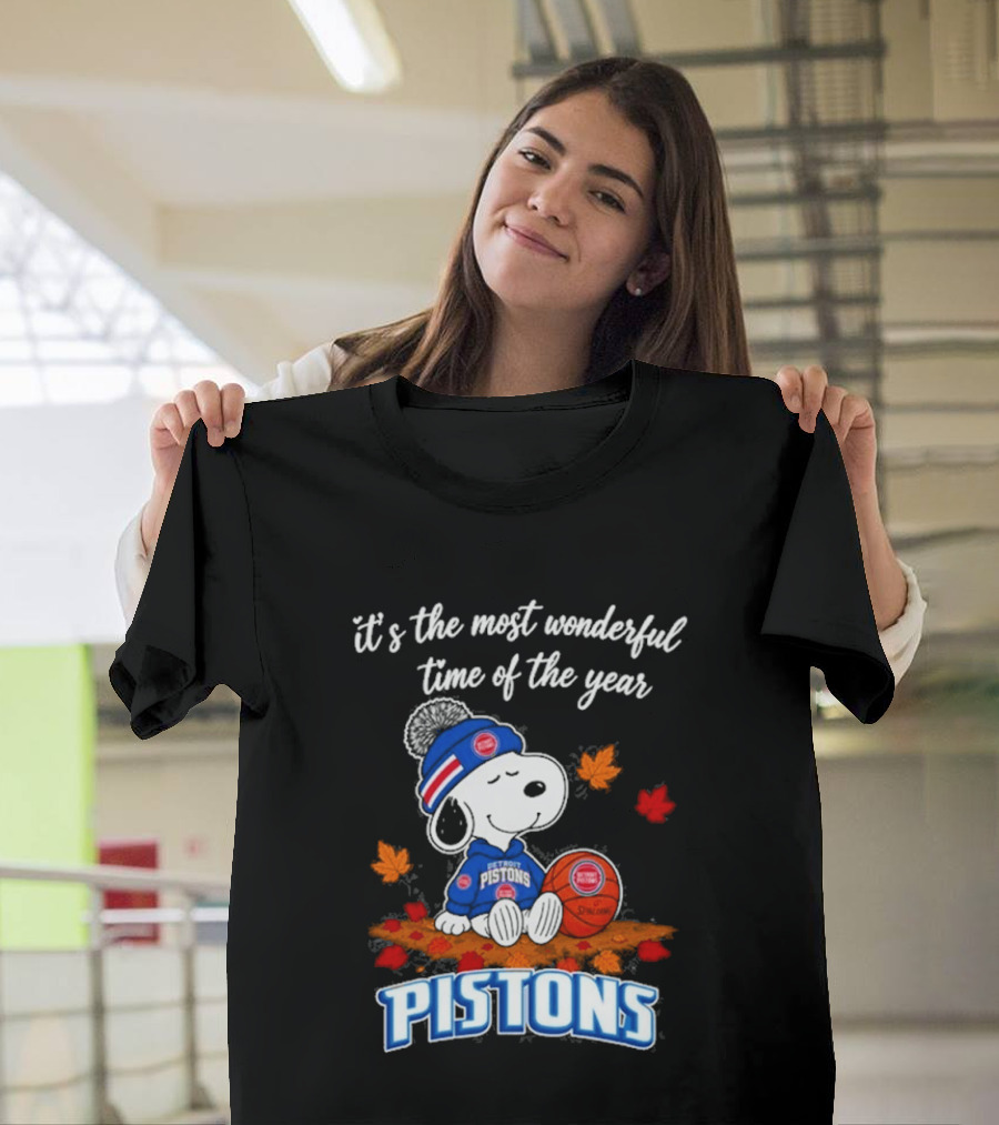 Detroit Pistons Snoopy Autumn Football It's The Most Wonderful Time Of The Year T-Shirt