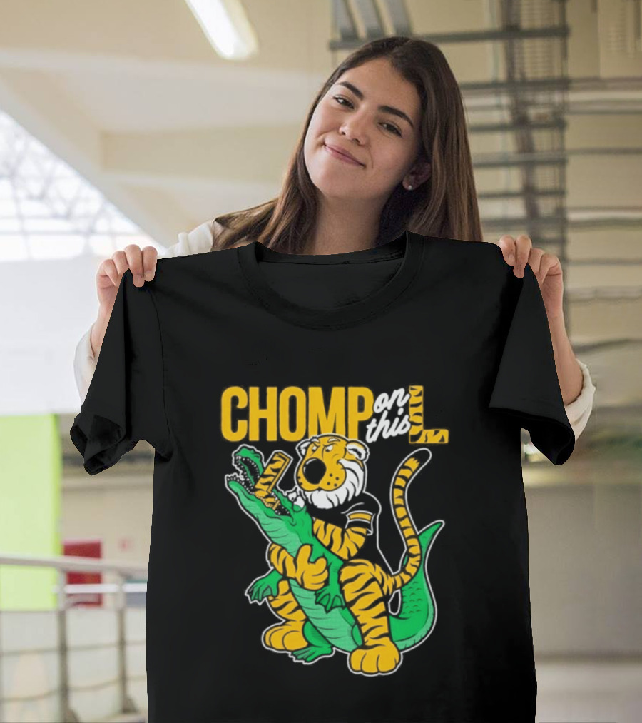 Missouri Chomp On This L Tiger And Alligator Face Off T-Shirt